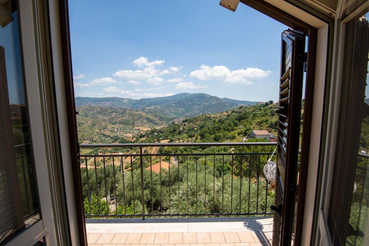 カステッラバーテ Madonna Della Scala Bed & Breakfast エクステリア 写真