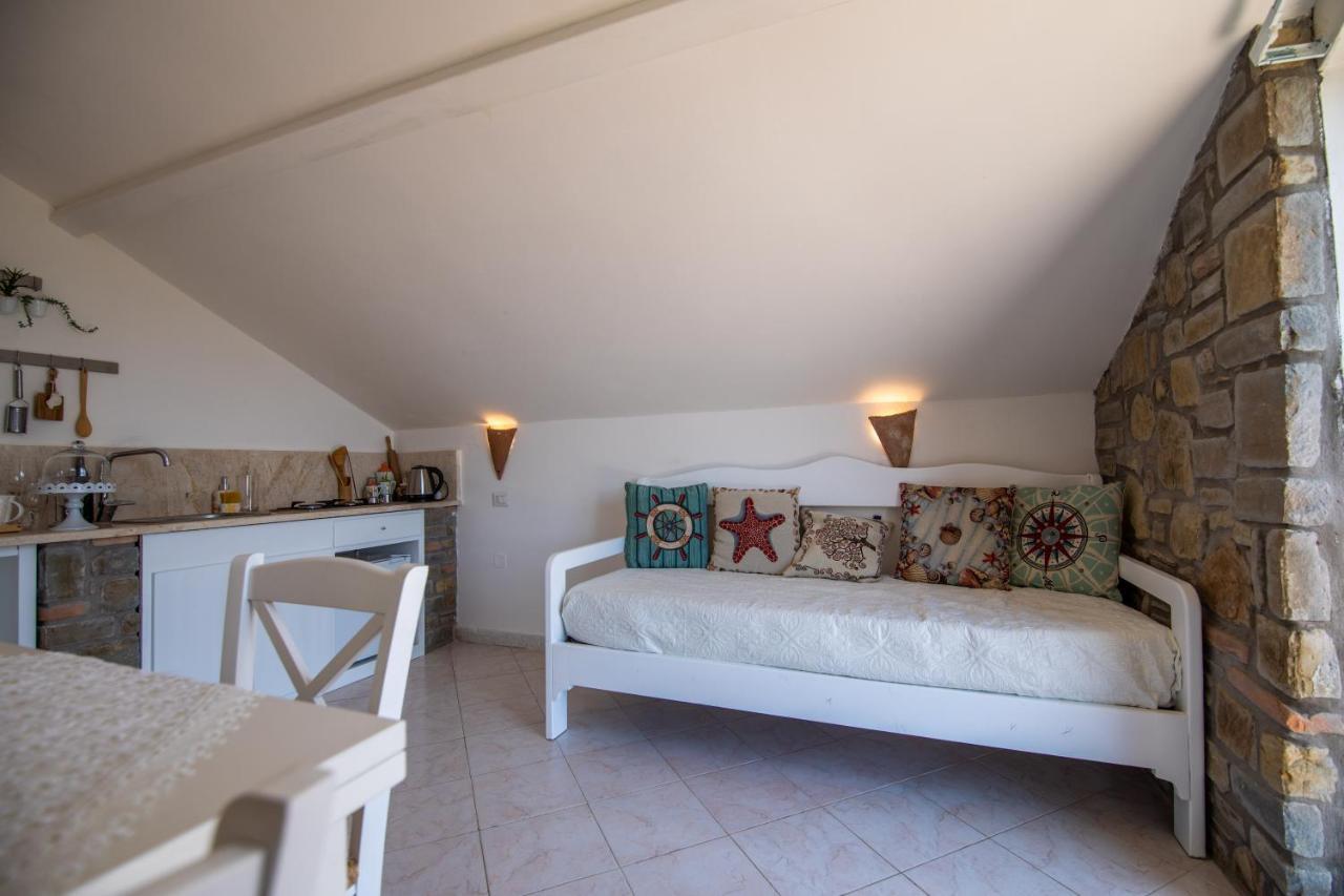 カステッラバーテ Madonna Della Scala Bed & Breakfast エクステリア 写真
