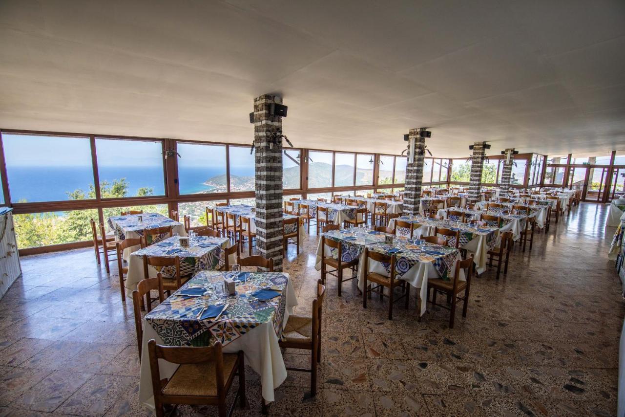 カステッラバーテ Madonna Della Scala Bed & Breakfast エクステリア 写真