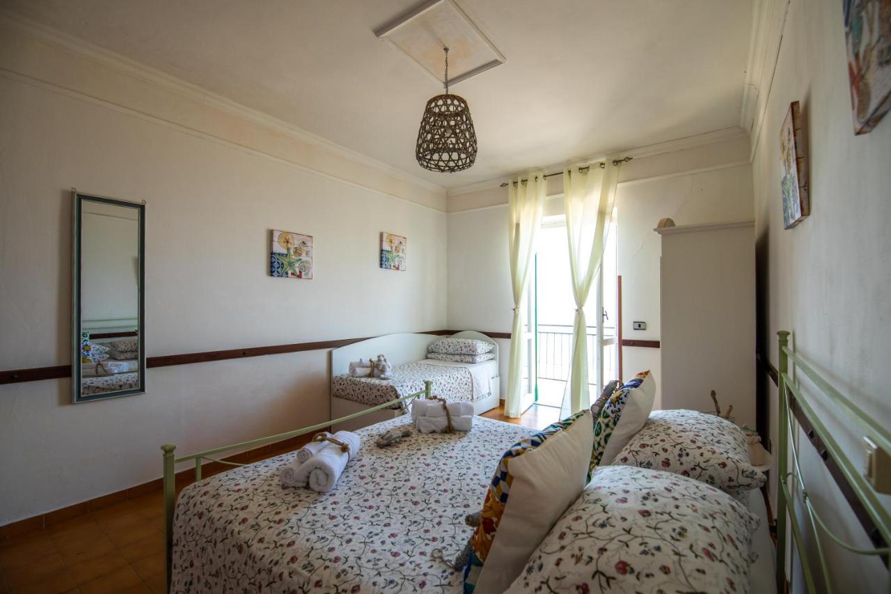 カステッラバーテ Madonna Della Scala Bed & Breakfast エクステリア 写真