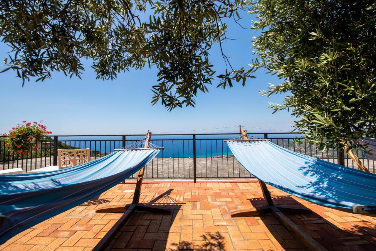 カステッラバーテ Madonna Della Scala Bed & Breakfast エクステリア 写真