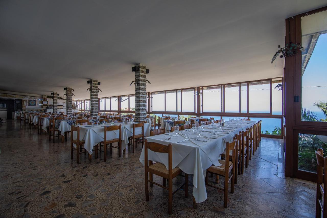 カステッラバーテ Madonna Della Scala Bed & Breakfast エクステリア 写真