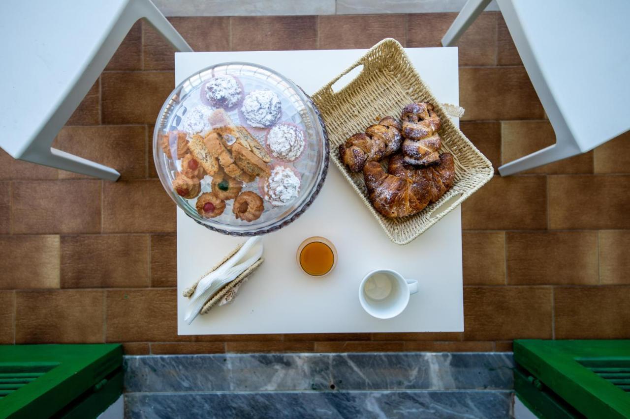 カステッラバーテ Madonna Della Scala Bed & Breakfast エクステリア 写真